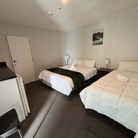 Leopard Hotel Waipukurau Ngoại thất bức ảnh